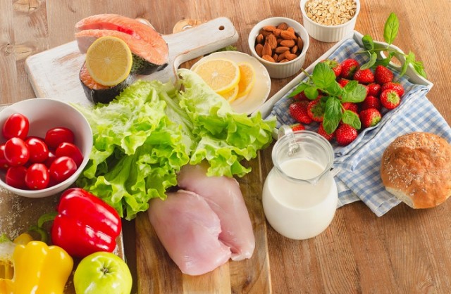 7 Nutrisi Penting yang Harus Dipenuhi Beserta Makanannya!