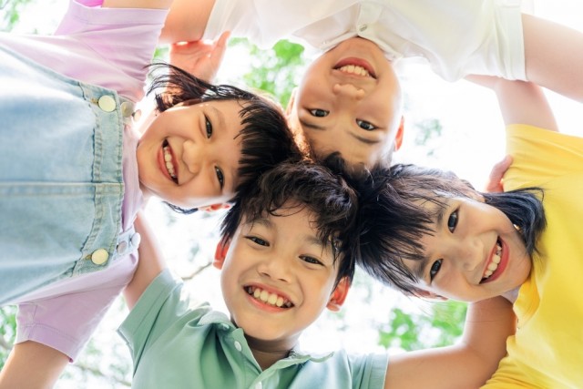 9 Ciri-ciri Anak Pintar dan Asupan Nutrisi yang Tepat