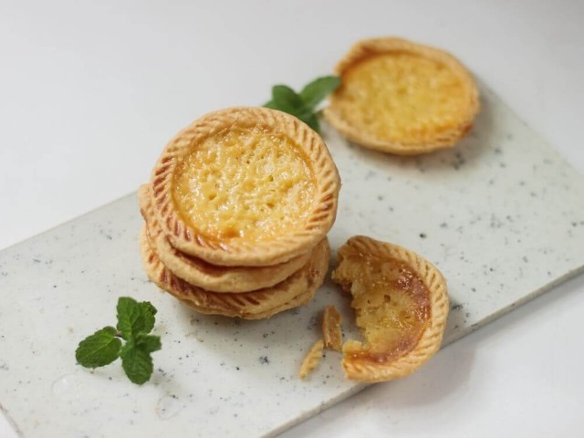 Resep Pie Susu Teflon Praktis yang Krispi dan Awet