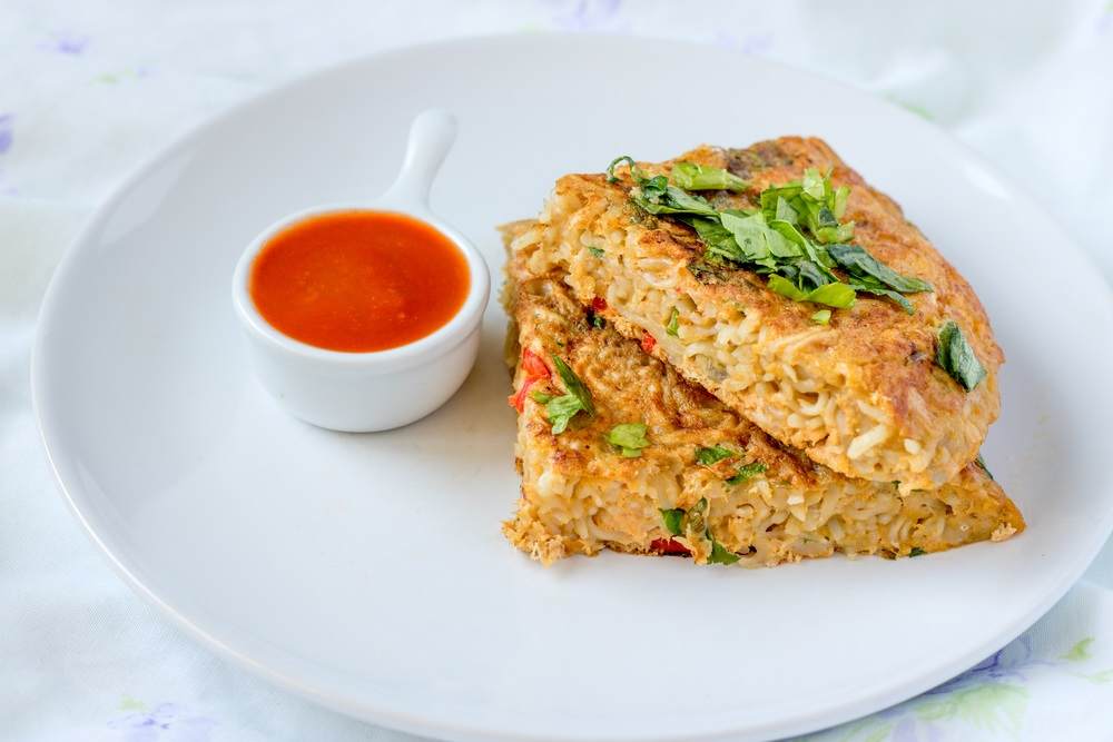 Omelet Mie Pedas - Frisian Flag