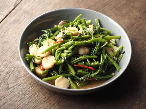 Tumis Kangkung Bakso Ikan - Frisian Flag